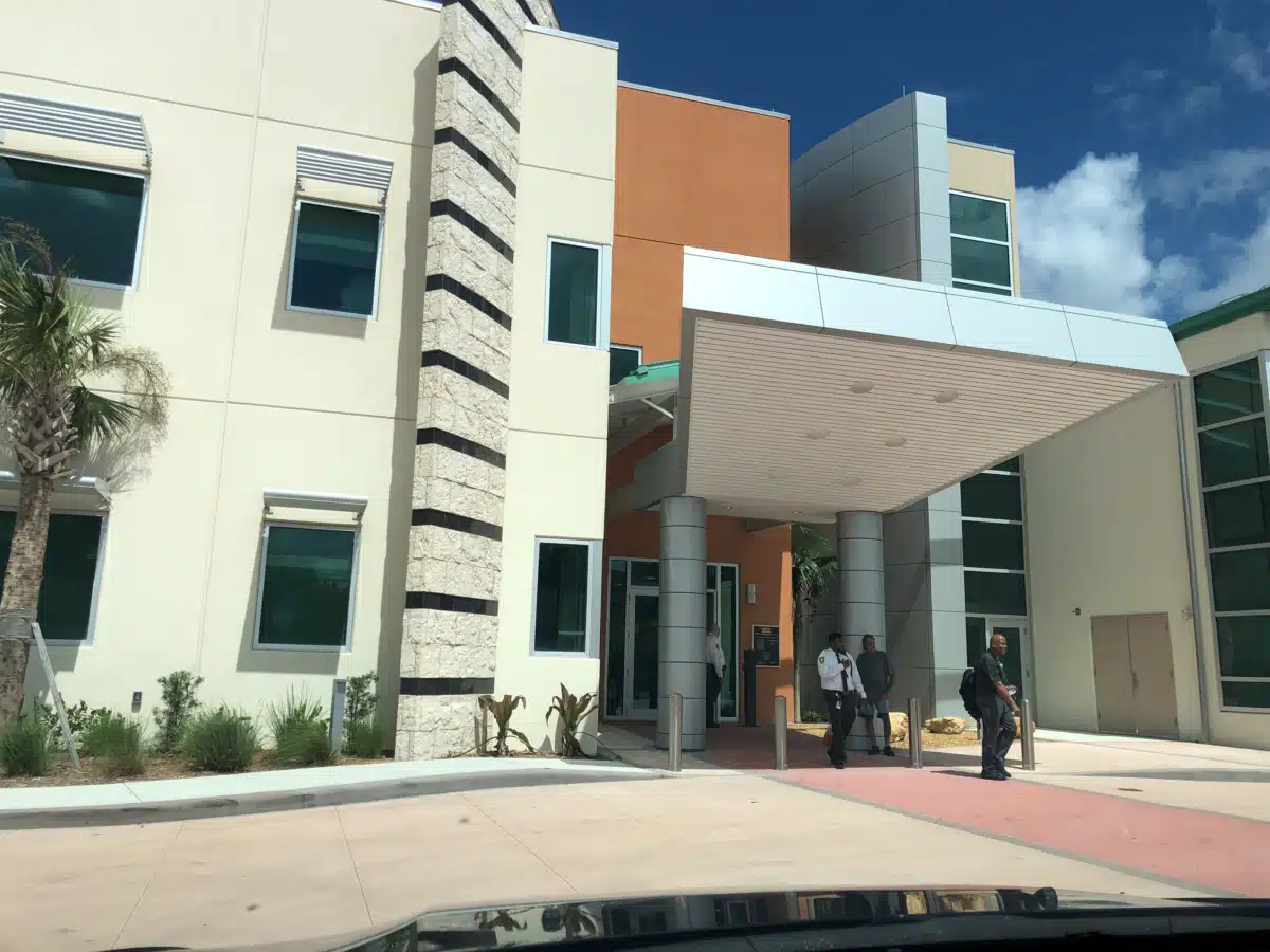 Broward Addiction Recovery Center - Thumbnail 2