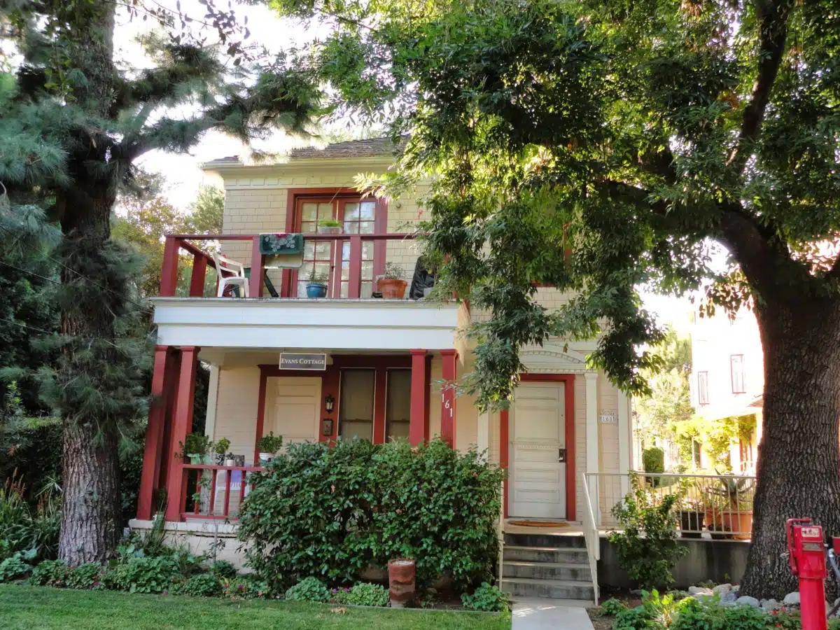 Casa Treatment Center - Thumbnail 3