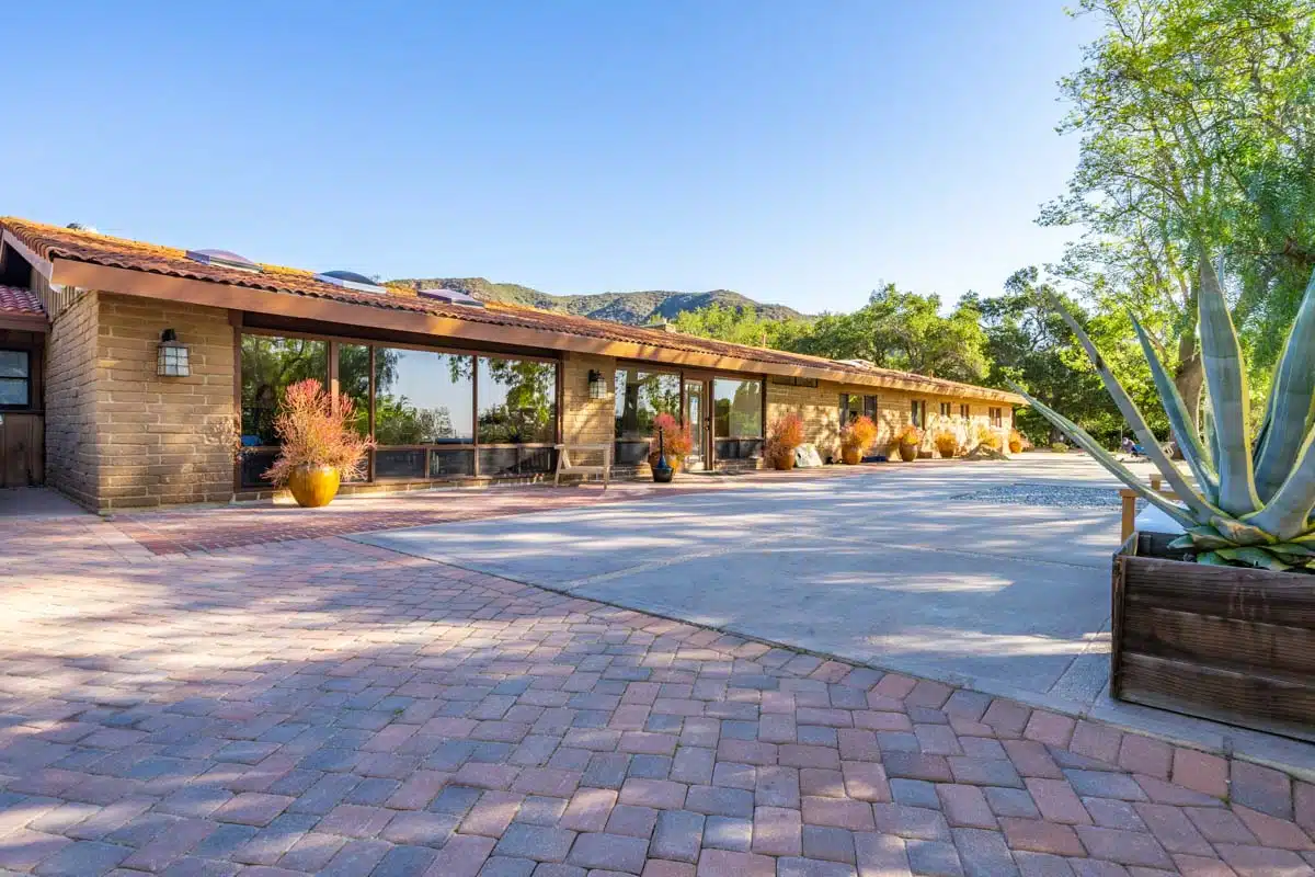 Cliffside Malibu - Thumbnail 8