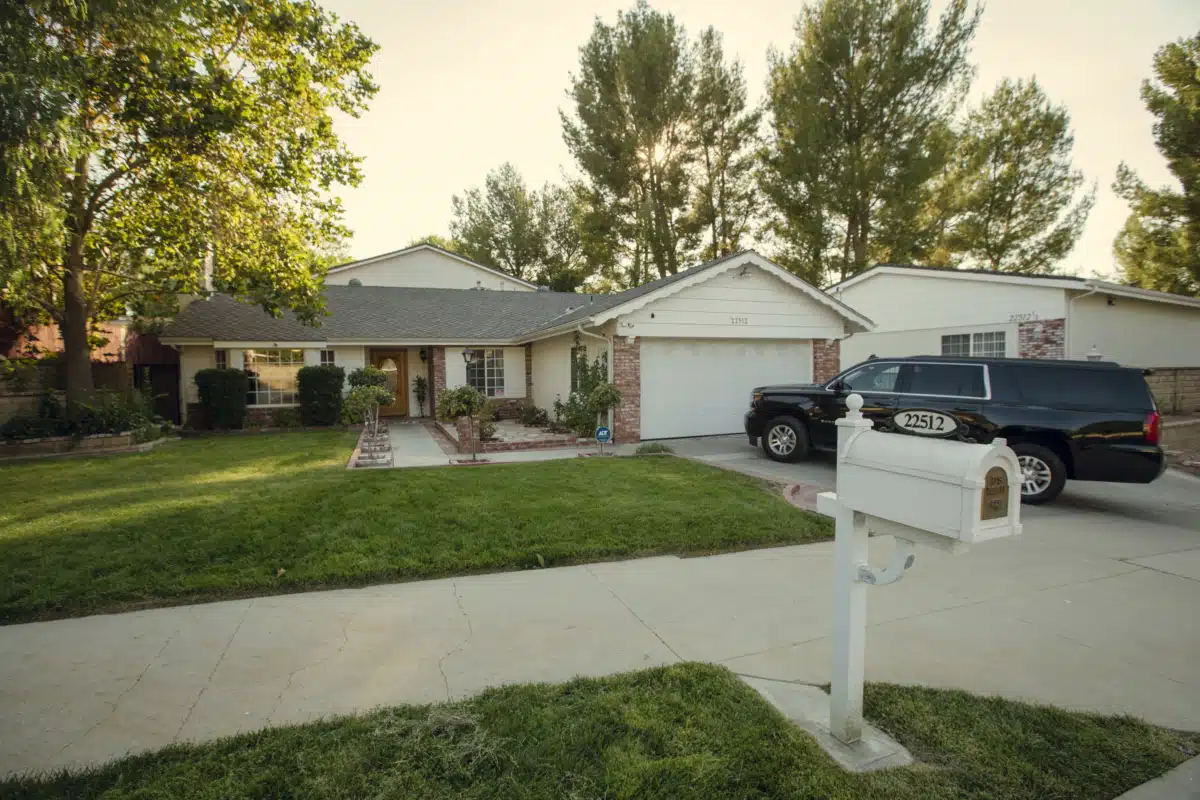 Healthy Living Residential Program rehabilitation center in Santa Clarita, CA