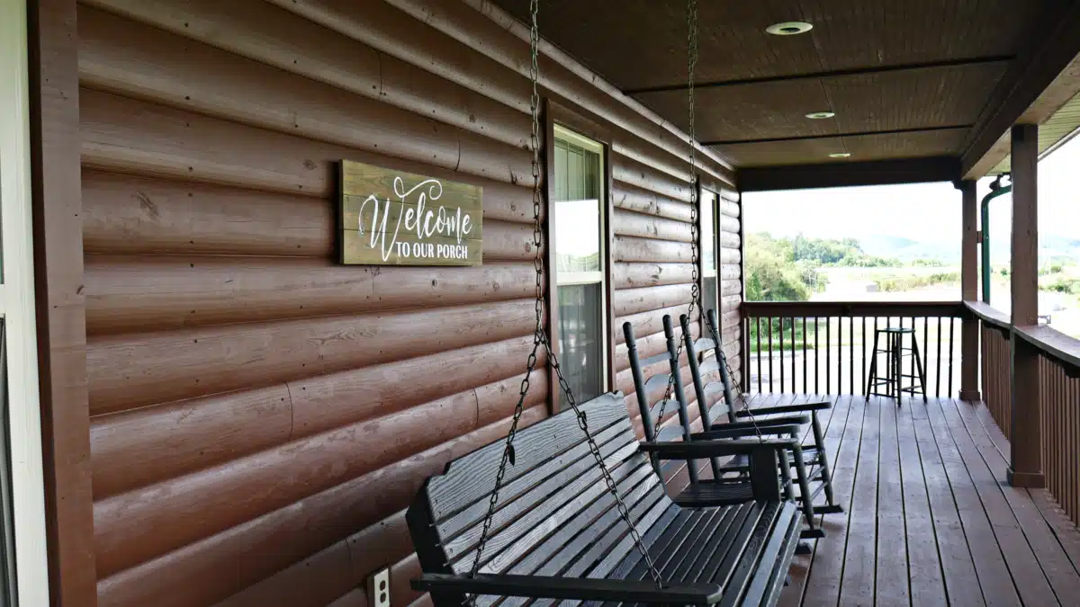 Lake Hills Oasis - Thumbnail 4