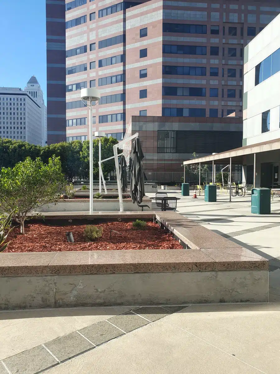 VA Los Angeles Ambulatory Care Center - Thumbnail 3